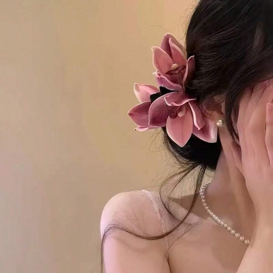 1 Women's Simulated Egg Flower Hair Clip, Designed Gently To Secure The Back Of The Head Hair, Suitable For Work, Dates, Vacations, And Other Occasions. - 玫紅色 - 查看 1