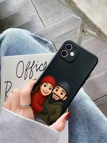 1 Stück personalisierter Weihnachts-Cartoon-Charakter Muster Handyhülle mit individuellem Namen, stoßfest, vollständige Abdeckung, schwarz, modisch, farbig, retro, süß, minimalistisch, spaßig, personalisiert, einzigartig, ideales Geschenk für ihn, ideales Geschenk für sie, Freund, Freundin, Familie, Freunde, Großeltern, Paare, Jahrestag