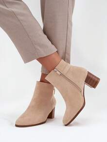Damen Isolierte Knöchelstiefel mit Blockabsatz, goldene Details, synthetischer Wildleder, bequem und warm für den Winter, Renora Beige Schwarz - Beige - Übersicht 4