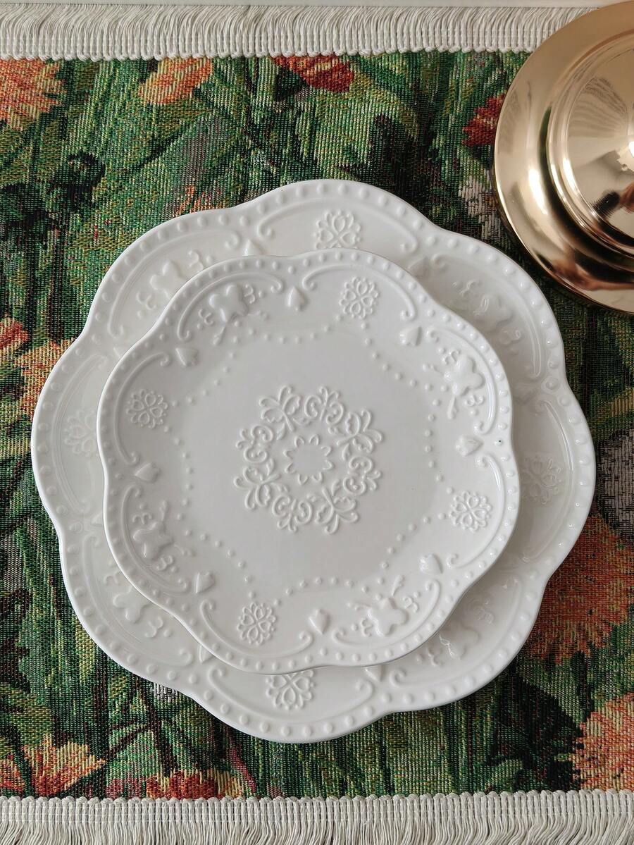 1pc European Style Embossed Ceramic Dinnerware, High-Quality Butterfly Shaped Breakfast/Dessert Plate, Elegant Ceramic Dining Plate