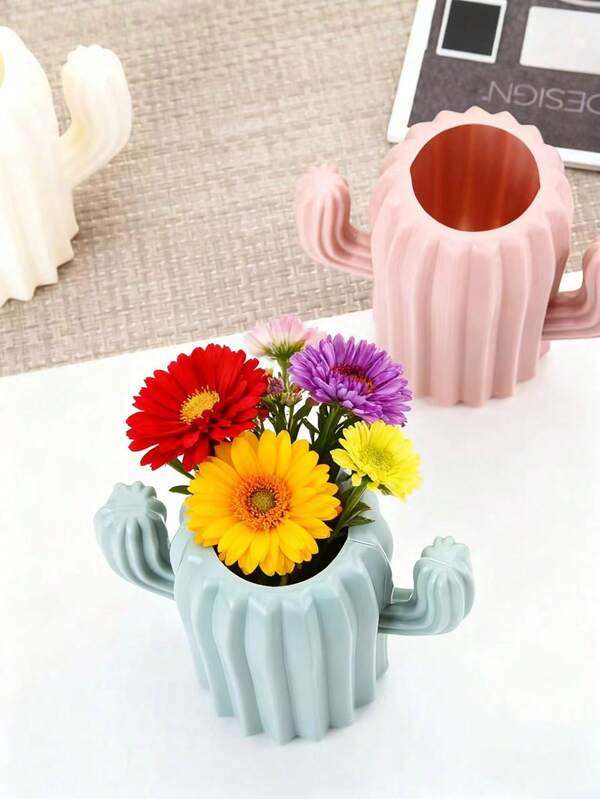 1pc Creative Cactus Shaped PP Material Vase, Suitable For Home Living Room Coffee Table/TV Cabinet Desktop Floral Decor, Practical Household Item For Daily Home Decor, Gathering With Friends And Family, And Holiday Atmosphere Creation
