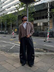 Áo sơ mi nam tay dài, đơn hàng, họa tiết kẻ caro nhiều màu, thiết kế đơn giản, tối giản nhưng vẫn thời trang, phong cách đường phố, phù hợp cho việc đi lại hàng ngày và nhiều dịp khác nhau vào mùa xuân và mùa thu - Nhiều màu - Xem 3