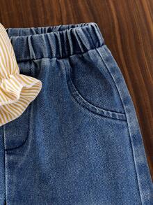 2 件套女婴时尚甜美服装，饰有装饰性蝴蝶结，条纹长袖休闲衬衫上衣和蝴蝶结装饰磨损腰部松紧腰牛仔裤套装