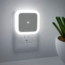 2/4pcs Night Lights, LED Night Light Lamp With Auto Dusk To Dawn Sensor, Nightlights For Hallway, Bedroom, Kitchen, Stairway - Xem 1