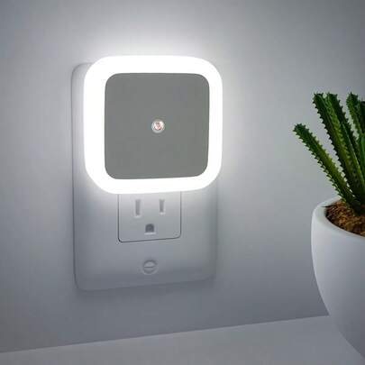 2/4pcs Night Lights, LED Night Light Lamp With Auto Dusk To Dawn Sensor, Nightlights For Hallway, Bedroom, Kitchen, Stairway