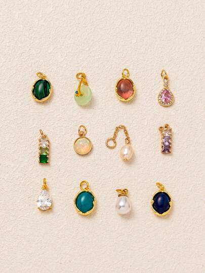 1件时尚精致热销彩色锆石吊坠仿珍珠宝石吊坠，18K电镀金，展现女性优雅魅力。DIY珠宝配饰，项链，手链，钥匙扣，易于搭配，可作为精致吊坠佩戴，适合妻子和母亲自由搭配。