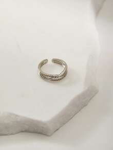 Clariva 1pc Fashionable Minimalistic Unique Design Chic Luxury Personalized Cross Ring For Women, Everyday Wear Gifts - Silver - View 2