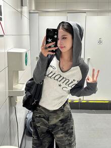 复古美式字母撞色拼接长袖连帽T恤，女士款，情人节，春夏款 - 灰色 - 查看 4
