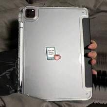 “再读一章”贴纸 - 亮粉色乙烯基贴纸，饰有心形和书籍图案，完美适用于笔记本电脑、Kindle、笔记本 - 送给爱书之人、资深读者、藏书家的理想礼物，营造舒适的阅读氛围，故事讲述配件，文学装饰，表面光滑 - 彩色 - 查看 7