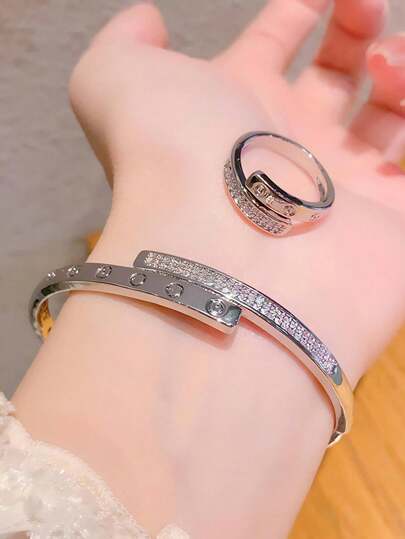 مجموعة من سوارين فاخرة مطلية بالنحاس والذهب الأبيض المرصعة بالزركونيا بتصميم هندسي دائري، مناسبة للارتداء اليومي للنساء، هدية مناسبة للمناسبات