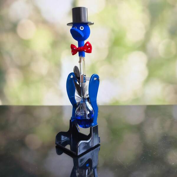 Ornements de bureau pour adolescents, oiseaux pour faire de l'exercice et boire de l'eau, pour soulager le stress. Sentiments novateurs, cadeaux pour les amis et la famille