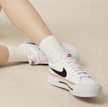 Nike Court Legacy 女子全新厚底小白鞋休閒板鞋 - 白色 - 查看 4