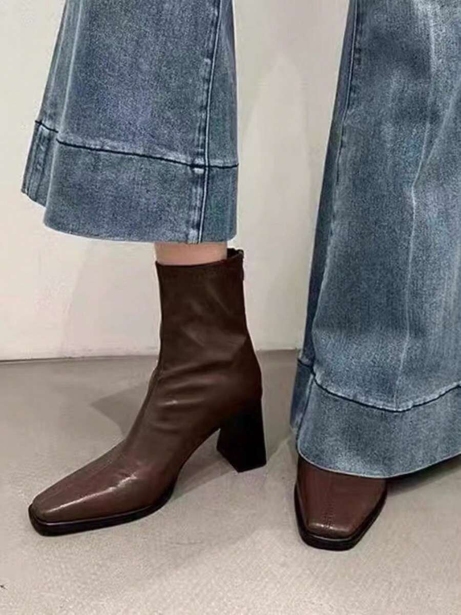 女士尖头踝靴，粗跟后拉链，黑色漆皮，踝靴/短靴，秋季，高端靴款，2025秋冬新款，优雅 - 棕色 - 查看 1