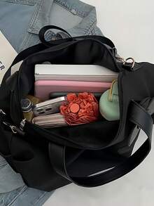 1个三丽鸥Hello Kitty大容量汽车后备箱收纳包/单肩包，卡通人物设计，旅行收纳包，带柔软衬垫和耐用肩带，适合海滩、浴室、卧室收纳，父亲节礼物，派对礼品，生日礼物，礼品填充物，正版授权产品，万圣节派对，生日派对