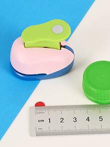 1件手工压花工具，DIY卡片和布料打孔器 - 多功能手持式压花机，带有彩色花卉图案，适用于剪贴簿、纸艺和礼品制作，无需电池，纸张打孔器（颜色随机） - 彩色 - 查看 15