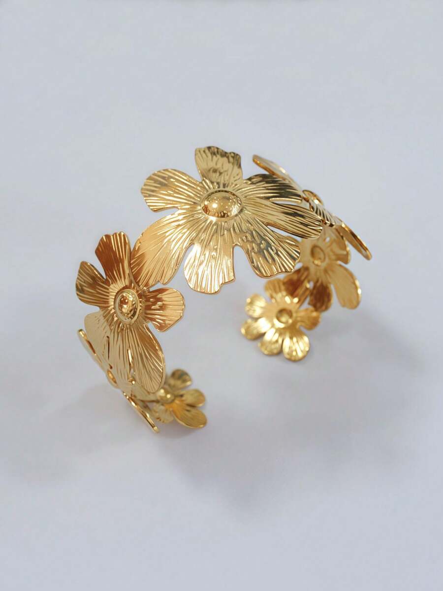 1pc Gold 5-Petal Flower Stainless Steel Cuff Bracelet, Suitable For Teenage Girls Valentines