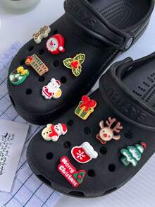 圣诞主题镂空木屐挂饰 - 圣诞老人、驯鹿和圣诞树装饰，镂空木屐配件，圣诞礼物 - 紅色聖誕套裝-12pcs - 查看 4