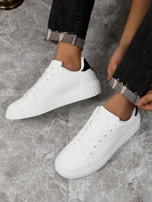 Couples Shoes Size 36-45, Women's Fashion Sneakers, Men's Casual Shoes, PU Leather Casual Lace-Up Flat Shoes For Women, Men's Skateboard Shoes, Black & White Contrast Color Men's Tennis Low-Top Shoes, Lightweight Soft-Sole Walking Shoes, Fitness Training Flat Shoes