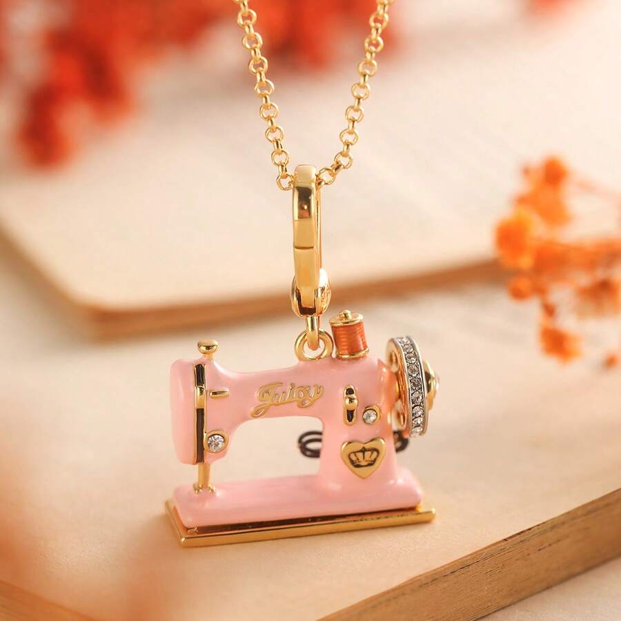 1pc Fashionable & Cute Enamel Pink Letter Heart Sewing Machine Pendant Necklace, Suitable For Women's Sweet & Elegant Party Jewelry, Bag/Key Chain Pendant, Halloween Gift - Pink Sewing Machine Necklace - View 1