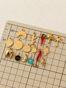 1 Piece Of Imitation Food Series Strawberry, Croissant, Chili, Ice Cream, Mushroom, Waffle, Pistachio, Palm Tree Pendant, Stainless Steel Material Electroplated 18K Gold, Suitable For DIY Jewelry Accessories, Necklaces, Bracelets, Keychains, Earrings, Bag Accessories, Stainless Steel Accessories, Stainless Steel Pendant