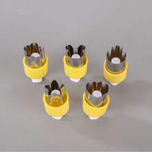 5 PCs Stainless Steel Fruit & Vegetable Cookie Cutters, Include Stamping Mold And Butterfly Design, Suitable For Kitchen Baking And DIY Creative Lunchbox Decoration Kit