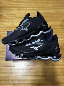 Men's Reflective Sneakers With Cushioning System - Đen Bạc - Xem 7