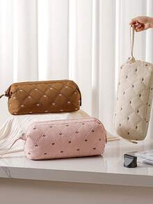 1个经典蝴蝶结刺绣绗缝吹风机收纳袋，带内袋设计，大容量防尘美发工具整理袋，适用于卷发棒、吹风机、发夹等。