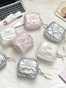 1个迷你绗缝化妆包，可爱蝴蝶结图案口红袋，心形图案化妆品收纳包，柔软面料卫生巾收纳袋，带拉链的少女零钱包，便携式零钱包钥匙扣，小物件收纳袋，旅行卫生巾收纳袋，女士化妆包，非常适合收纳化妆品和护肤品、文具，返校礼物，周年纪念礼物