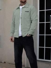 Chaqueta camisa de pana para hombre con cuello con solapa y cierre de botones. Ideal para llevar en primavera y otoño, ofrece calidez y cuenta con múltiples bolsillos. Con un diseño vintage, es perfecta para el día a día y un regalo ideal para novios o maridos. - Verde - Ver 6