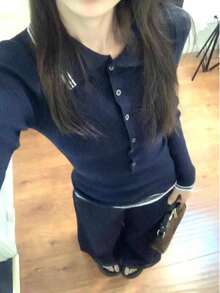 Blusa de lana con diseño de botones, cuello con muesca y dobladillo para mujeres, estilo coreano casual de calle y transporte, otoño Nora Noon Y2K