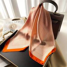 Elegant Red & White Striped Square Scarf – Lightweight Polyester, Versatile Neck Wrap, Headscarf & Fashion Accessory For Women, Stylish Casual Weekend Scarf, Sophisticated Texture, Perfect For Daily Wear, Parties, Travel, Soft Comfortable Fabric - 紅色 - 查看 3