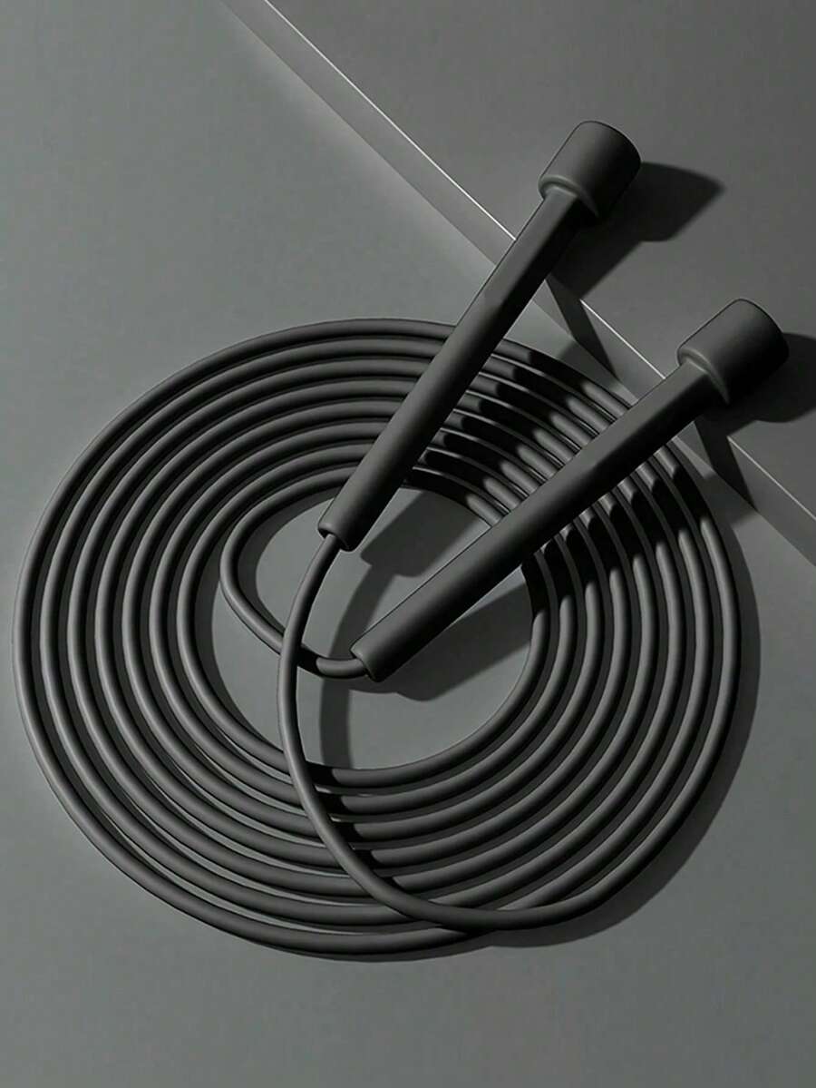 可调节跳绳，男女通用，适合有氧健身、健身房锻炼，PVC材质，塑料手柄，轻便快捷，适合户外健身、运动训练和比赛。