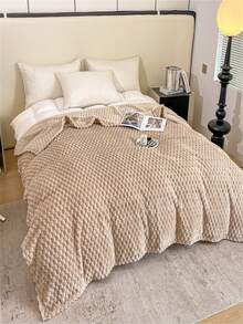 1pc Solid Color Striped Plaid Soft Warm Fleece Blanket, Suitable For Bedroom Decor, All Seasons, Gift, Comfortable Soft Ladies Throw Blanket, Machine Washable, Modern Style, Multi-Purpose, Soft Texture, Christmas, Halloween Wool Blanket Gift, Camping Blanket, Mother's Day Gift, Wide Stripe Faux Fur Flannel Throw Blanket, Leisure Nap Blanket, Office Small Throw