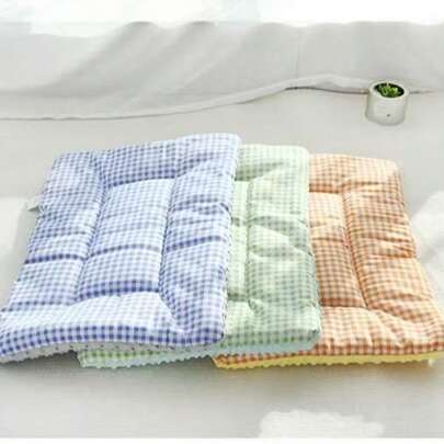 1pc Comfortable & Breathable Pet Pad - Made Of Soft Material, Fashionable And Comfortable All Year Round, Machine Washable, Chew-Resistant, Suitable For Dogs And Cats, Rich In Color, Suitable For Pet Beds, Pet Sleeping Pads For Kittens And Puppies, Portable And Soft Pet Mattress, Cat/Dog Pad, Guinea Pig Bed, Soft Rabbit Bed, Rabbit Winter Bed, Indoor Sleeping Pad, Suitable For Rabbits, Mice, Hedgehogs And Other Animals.