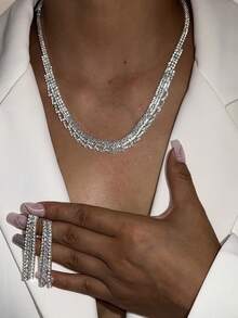 Exaggerated Geometric Design Luxury V-Shaped Personalized Fashion Full Diamond Inlaid Necklace & Earrings Bridal Jewelry Set, Perfect Match For Weddings, Parties, Galas