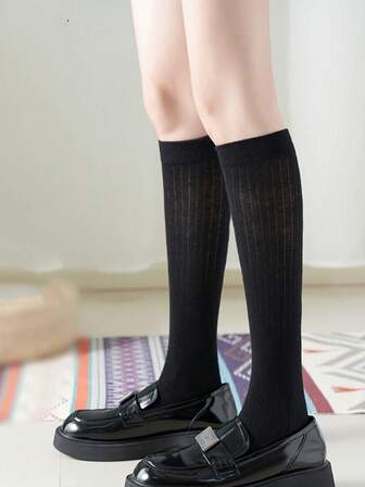 3双女士纯色秋冬舒适保暖塑形学院风过膝袜
