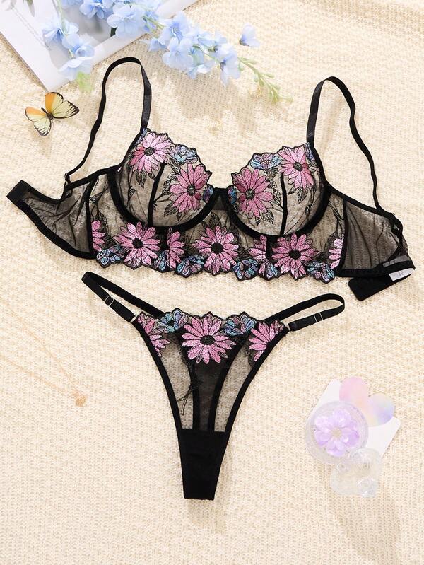 2PCS Women's Black And Pink Pajamas Contrasting Embroidered Floral Sexy Lingerie Set, Semi Transparent Mesh Design Adjustable Shoulder Strap Crop Top And Thong, Christmas And Halloween Surprise Home Bra And Pants.
