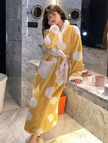 2024 Winter Neue Korallenfleece Bademantel, Dicker & Langer Flanell Bademantel für Frauen, Frühling & Herbst