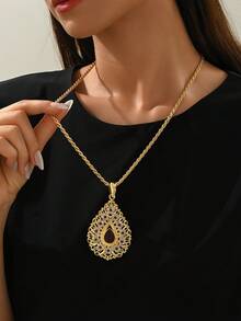 1pc Women's Gold Plated Hollow Pattern Necklace, Gold Bride Pendant Sweater Chain, Algerian Traditional Jewelry, Holiday Gift Valentine's Day Accessories - One Size - View 6