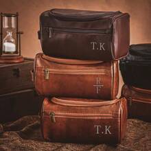 1PC Men's Personalized Leather Toiletry Bag, Customized Letter Printed Toiletry Bag, Travel Accessories, Groomsmen Gifts, Father's Day Gifts