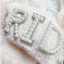 新娘珍珠绒毛拖鞋，水疗睡衣派对，新娘送礼会，婚礼，单身派对，装饰，求婚，伴娘礼物 - 白色 - 查看 4