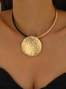 1pc Fashionable Minimalist Asymmetrical 3D Heart Contrast Color Pendant Necklace, Versatile For Daily Wear, Festivals, Parties, Beach Vacation - Gold/Silver - View 6