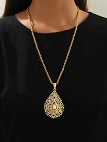 1pc Women's Gold Plated Hollow Pattern Necklace, Gold Bride Pendant Sweater Chain, Algerian Traditional Jewelry, Holiday Gift Valentine's Day Accessories - One Size - View 1