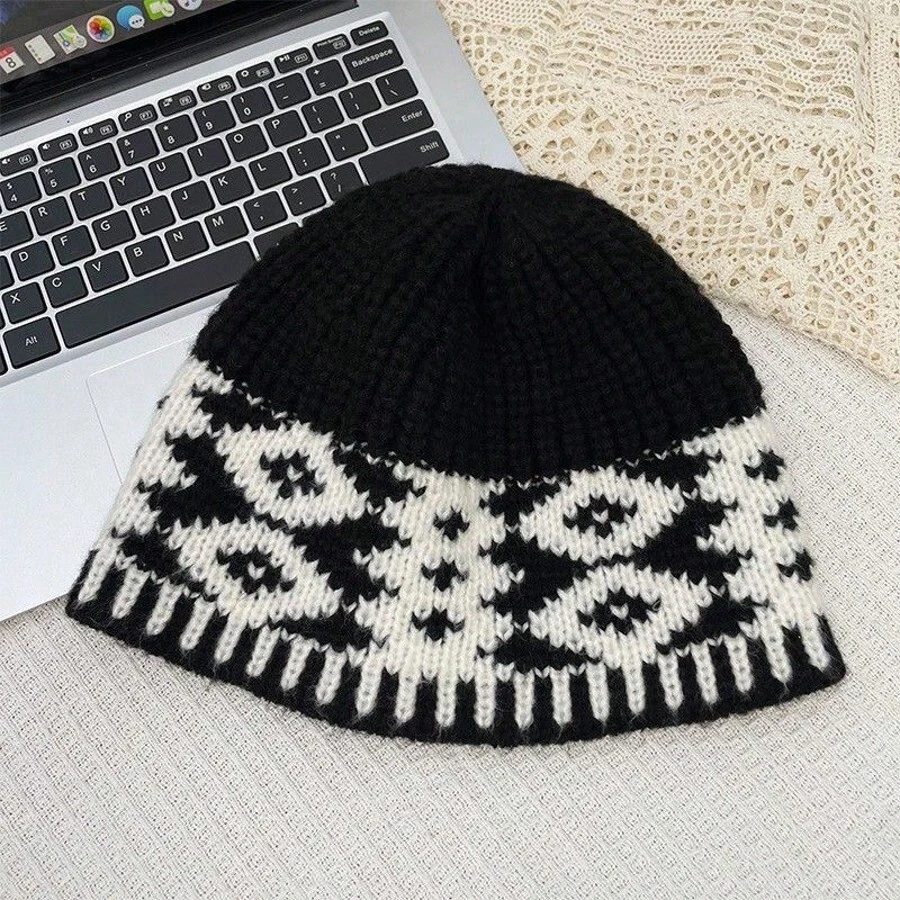 4 Colors Available - Korean Style Unisex Fisherman Beanie, Fashionable Winter Ear Warmer Knit Hat
