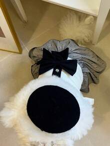 1 pieza de vestido blanco de moda para perros, con moños y volantes - perfecto para perros pequeños y medianos en otoño e invierno, atuendo de moda para perros | Diseño de oso de peluche | Tela texturizada, atuendo para perros pequeños