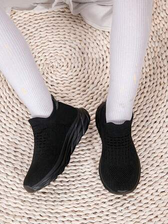 New Kids Mesh Breathable Ultralight Soft Sole Casual Sneakers For Boys And Girls