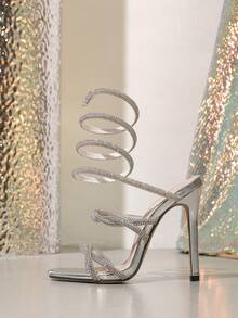 1 paire de sandales à talons hauts super sexy , sandales pour femmes avec des brides croisées ornées de strass et une enveloppe en forme de serpent, talons hauts argentés pour la piste et les soirées