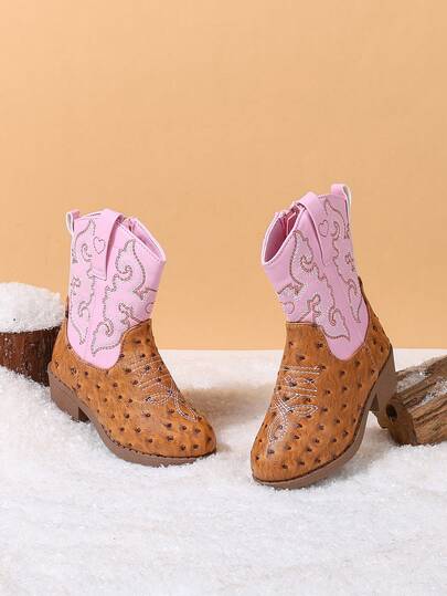 زوج من بوت الشتاء الجديدة للأطفال ذات القاع اللين والمتعددة الاستخدامات، مطرزة بأناقة، مانعة للانزلاق، دافئة وعالية الكاحل للبنات