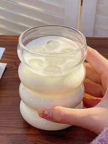 1 Stück 350ml runder Becher, hochwertige Borosilikatglas Raupentasse, einfacher runder Becher, Milchtee Becher, Spiralgewellter Strohhalm Becher, Wassertasse, moderner Glas Kaffeebecher, geeignet für Zuhause, Büro, Jinghong Kaltgetränkebecher, nordischer kreativer Milchtee Strohhalm Bier Saft Becher, ist ein großartiges Isolier- und Kühlgeschenk, Halloween Geschenk, Weihnachtsgeschenk, Schulanfang Saison, Valentinstag Geschenk