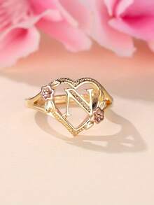 Tsnamer 1枚精美立方氧化锆金色字母心形戒指，26个字母A-Z可定制姓名花朵图案，可调节开口手镯式戒指，适合女性和女孩日常佩戴，生日珠宝礼物 - 金黃色花朵 - 查看 22